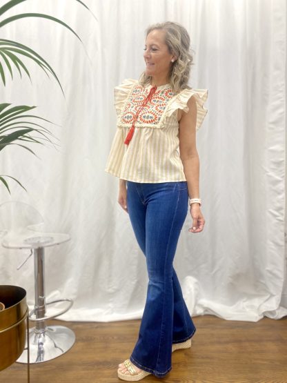 jeans-campana-moda-mujer-looks-vaqueros