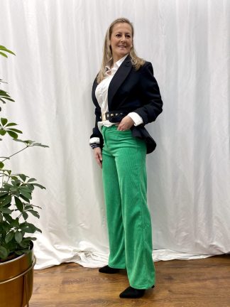 pantalon-mujer-verde-pana-estilo-casual-streetstyle