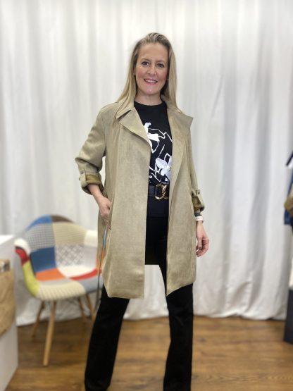casaca-Antolina-mujer-moda-primavera-novedades-prenda-exterior-boutique-chaqueta