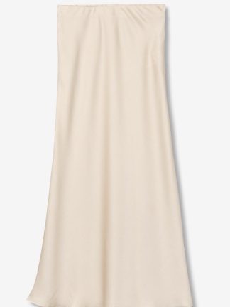 falda-satinada-MIDI-mujer-casual-tendencias