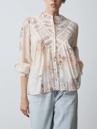 blusa-Flores-mujer-boutique-pechera-bordada