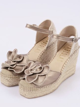 cuñas-mujer-esparto-verano-moda-con-esencia