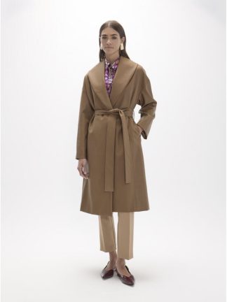 abrigo-largo-mujer-color-Camel-cinturon