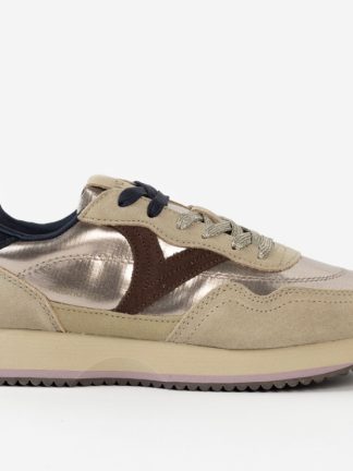 mujer-calzadlo-deportivo-casual-platino